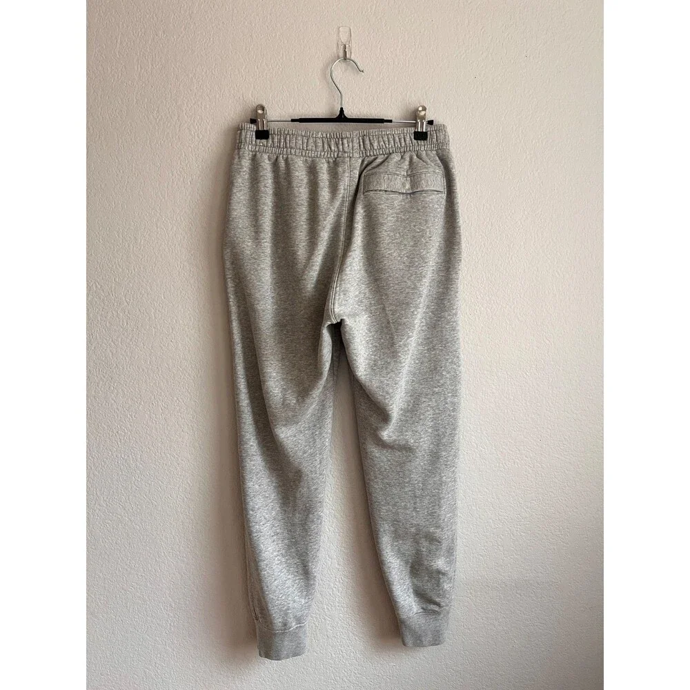 Nike Men's Sportswear Club Fleece Joggers in Heather Gray Size SMALL